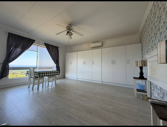 2 BEDROOM FLAT FOR SALE IN SCOTTBURGH CENTRAL
